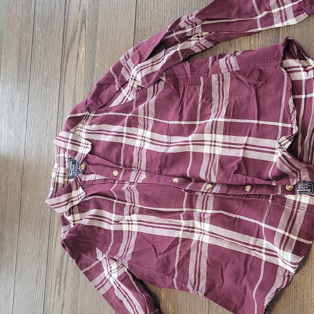 A&F button dow